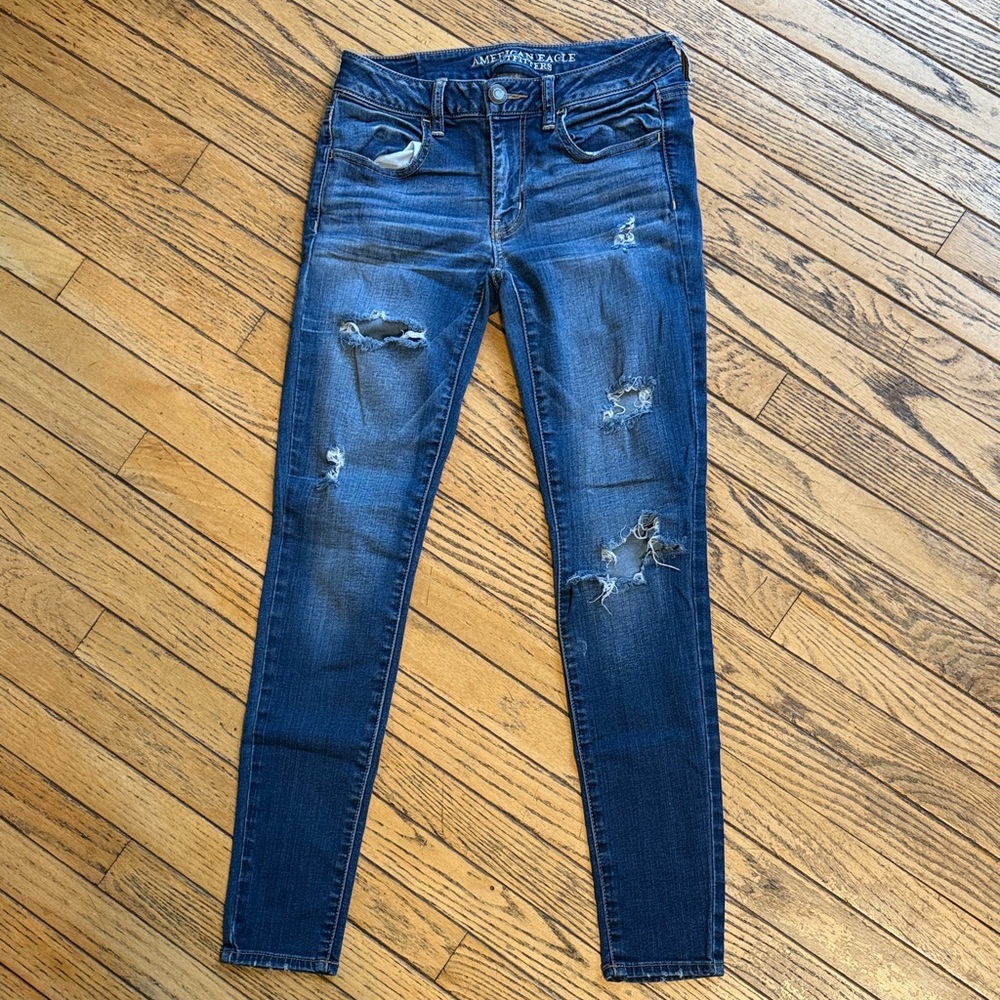 American Eagle Outfitters Women's Destructed Ripped Super Stretch Jegging 4